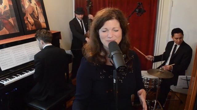 Ella Fitzgerald Cover: Honeysuckle Rose смотреть онлайн