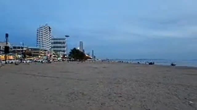 ОБЫЧНЫЙ ВЕЧЕР В КУРОРТНОМ ГОРОДЕ. ПАТТАЙЯ ТАИЛАНД