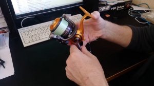 Сравнение люфтов в катушках Daiwa Certate 4000HD и Cast'Izm 25 QD