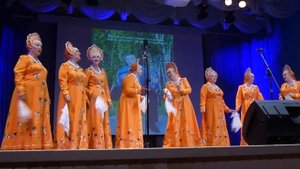 В огороде чёрна редька. Поёт народный ансамбль "Иркутяночка"