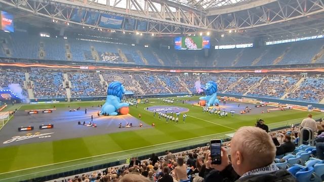 Смотрим футбол. Зенит на Газпром-Арене