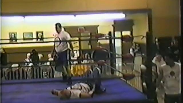 Lighting Lou Diamond Music Video смотреть онлайн