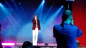 "Алый закат" в исполнении Артёма Головина.