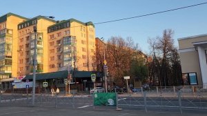 Казань. Кинотеатр Мир. Улица Достоевского. Апрель 2023 года.