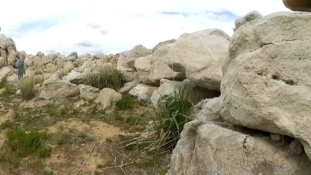 A must see,megalithic site found in Wyoming.The Wyoming Stonehenge.