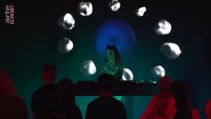 Lúcia Lu at Chat with a DJ