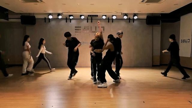 CLC - HELICOPTER dance practice mirrored