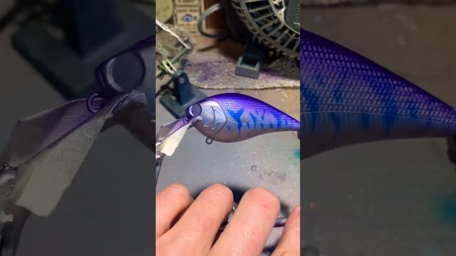 Painting a fishing lure! #fishing #bassfishing #fishinglures #fish #lurepainting #customfishinglure