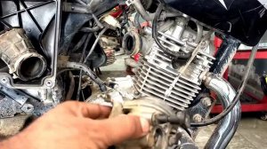 Yamaha YBR125cc Missing problem and its solution.Tanveer Auto Service Youtube channel Urdu Hindi