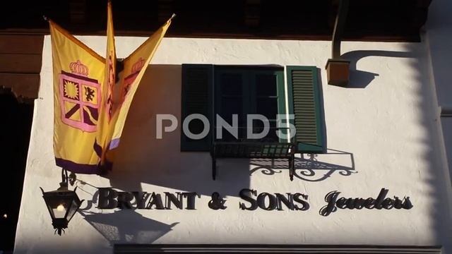 Bryant & Sons Jewelers Downtown Santa Barbara California Late Afternoon смотреть онлайн