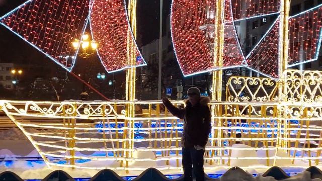 НОВОГОДНИЙ ЕКАТЕРИНБУРГ ОЧЕНЬ КРАСИВ Yekaterinburg 5 января 2024 #екатеринбург #россия #lifeinrussi