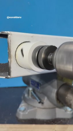 Коронка по металлу с пружиной-толкателем от компании Makita в действии😎👍🏻