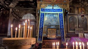 Икона Богородицы Иерусалимской - чудотворная и мироточащая, Богослужение в Храме святого Иакова