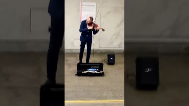Скрипач в метро. Владимир Семибратов. Москва, метро Сухаревская, 12.07.22  #музыкавметро