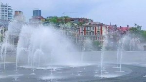 У Фонтана с видом на город и бухту Золотой Рог/Владивосток