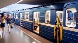 Петербургское метро. "Номерной" на станции "Волковская"