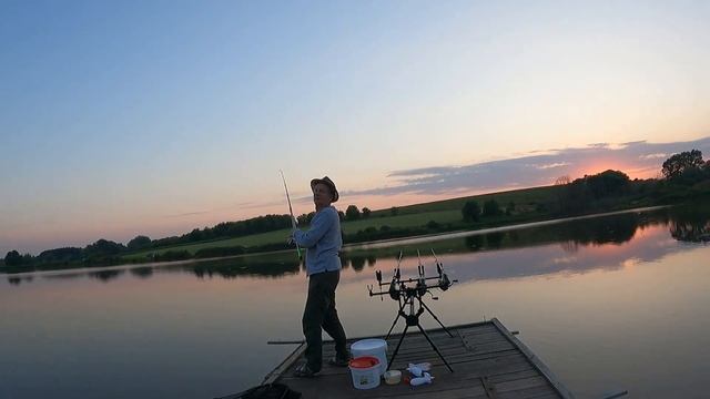 Посеред Безкрайніх УКРАЇНСЬКИХ 🇺🇦 Земель є Одне Озеро... Там Ми Їх і Ловили🎣 / Короп та Карась / Ч. смотреть онлайн