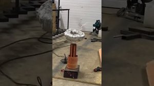 Музыкальная катушка Теслы