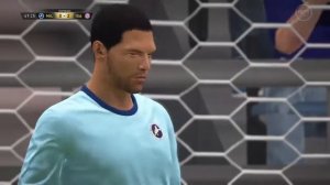 EA SPORTS™ FIFA 17 Gol Tiro Fuerte Xavi Alonso FUT