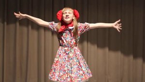 А.Барто_Болтунья_читает Асадулина София, 10 лет