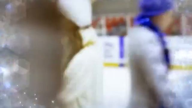 Новогоднее поздравление. Мария Зырянова и Александр Дьяков смотреть онлайн