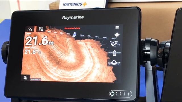 Raymarine Axiom 7' Multifunction GPS Chartplotter 3D RealVision Sonar смотреть онлайн