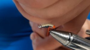 Мушка на крупного хариуса """ёжик"""на осень из пера павлина