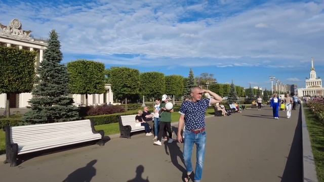 ВДНХ: Летняя прогулка