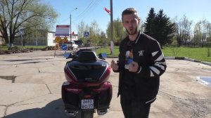 Мотоцикл С РОБОТОМ НА 7 ПЕРЕДАЧ И ПОДУШКОЙ БЕЗОПАСНОСТИ / Honda Gold Wing Tour 2021 обзор