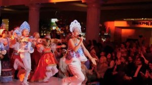 26.03.2023 -"Главный Показ Недели Моды"- Ведущая Показа Тая Скоморохова с Песней - Made in Russia