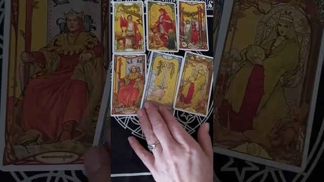 Каким человеком Вы станете через год?  #tarot #предсказание #тарорасклад #гадание