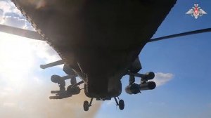 Ми-28 нанос удар по скоплению живой силы противника