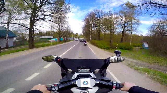 Электрический скутер BMW C-Evolution / обзор и покатушка
