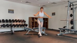 Подъемы со скамьи на одной ноге поочередно