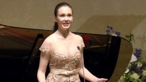 OPERA PLANET Aida Garifunilla "S podruzhkami po jagodu khodit' Russian русский 4K ULTRA HD