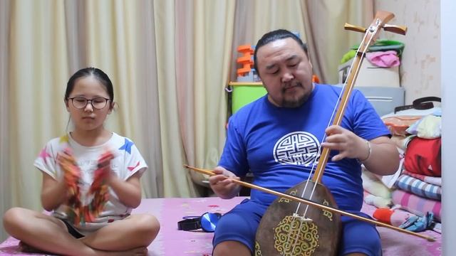 Horses , With my daughter Maral смотреть онлайн