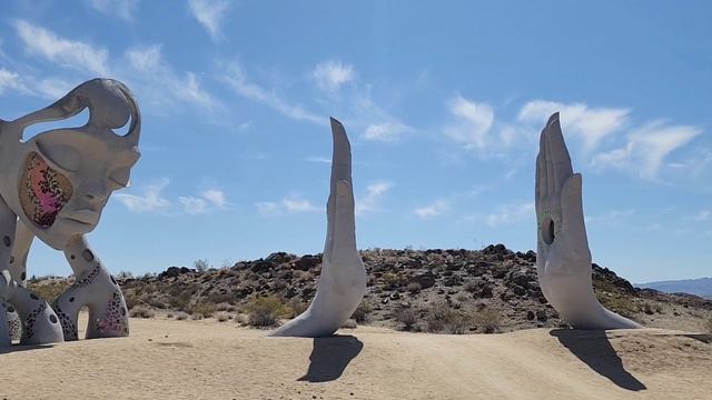 "Transmission sculpture by Daniel Popper" смотреть онлайн