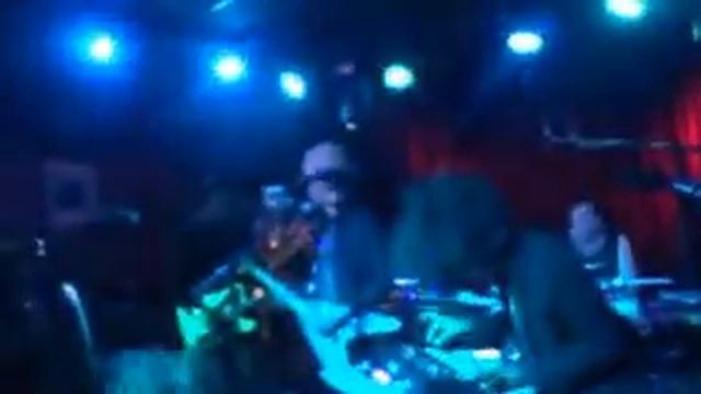 Katdelic's She's Always In My Hair смотреть онлайн