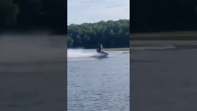 94 yamaha waveblaster 1 with yamaha triple 1100  swap ripping some turns