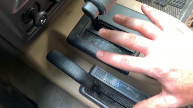 This is why you should buy a Jeep Cherokee XJ! смотреть онлайн