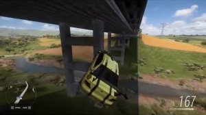 Как сбить плакат 5.000 опыта под МОСТОМ Forza Horizon 5?