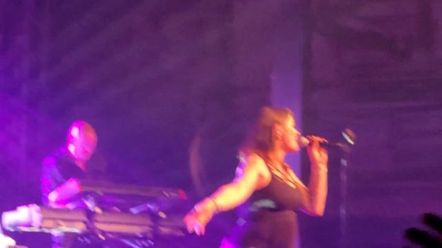 Floor Jansen - "Daydream" Live in Stuttgart, 17.05.23 смотреть онлайн