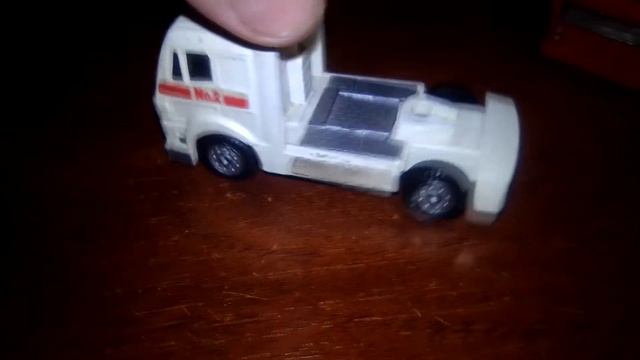 Пополнение с барахолки. Грузовички new ray 1:72 1995 года.