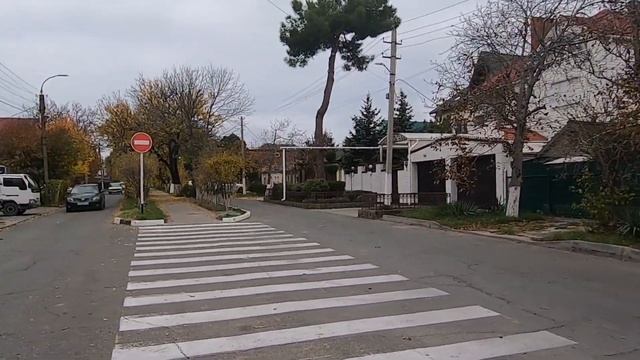 Анапа. По ул Ленина к Морскому вокзал. смотреть онлайн