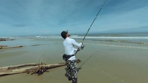 Okuma Surf 8k Strike Ikan pari lagi - Surf Casting - Vlog 05