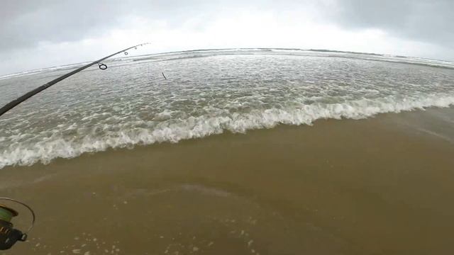 Fishing In The Rain! (And A MAJOR ANNOUNCEMENT) смотреть онлайн