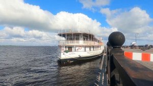Wheeled steamer 4K. Колесный пароход. 輪式蒸籠。