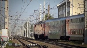 Электровоз ЭП2К-233 с составом двухэтажного поезда + ЭВС2-02 "Сапсан"