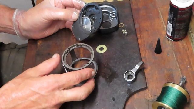 Shimano Tyrnos 10 Lever Drag fishing reel take apart and how to service смотреть онлайн