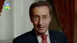 CRISI DI GOVERNO - L'atteso videomessaggio di Gianfranco Fini.3gp